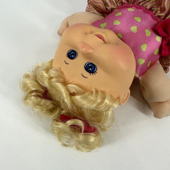 2015 CPK Cabbage Patch Kids Baby Doll Sittin' Pretty Blond Pig Tails Toy - Picture 3 of 10
